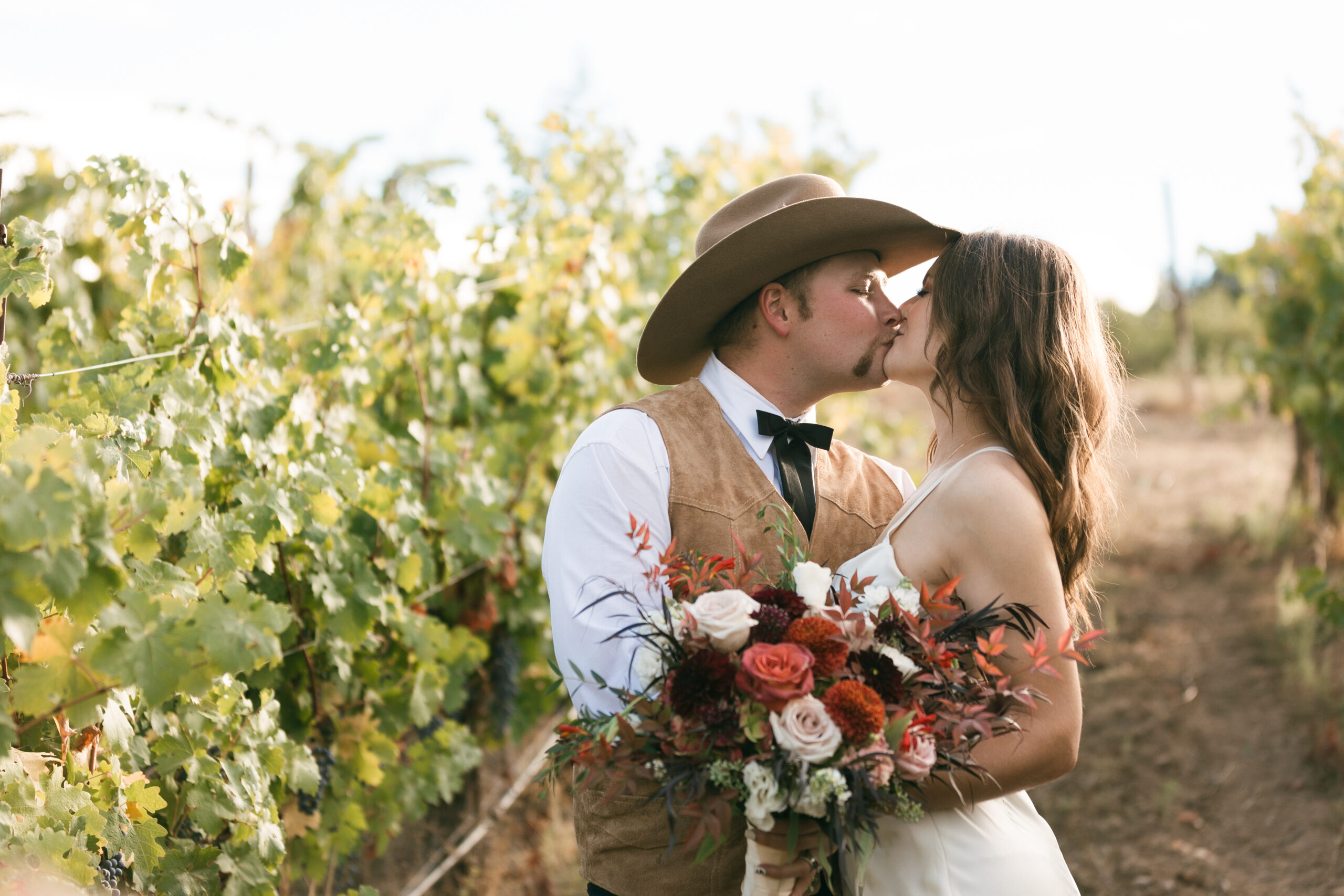 Bay area photographer captures couples portraits at golden hour